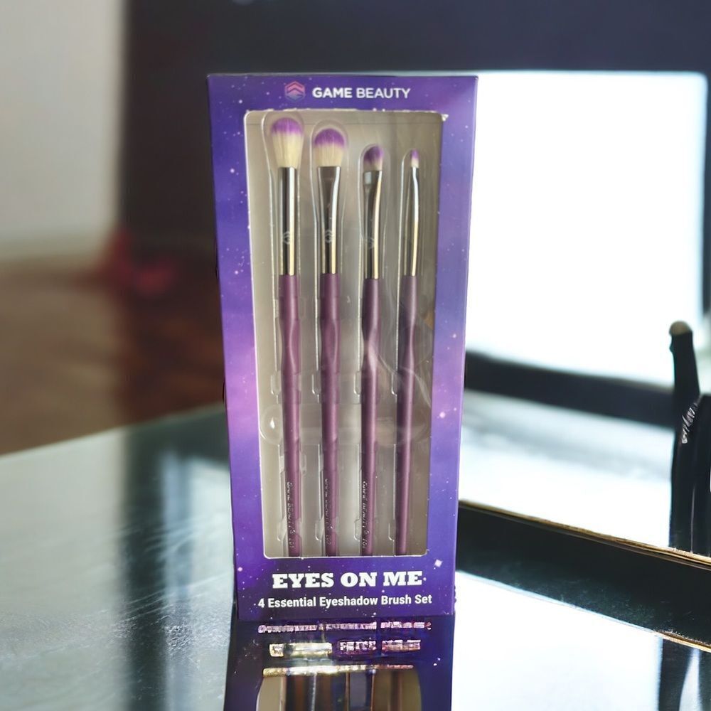 GAME BEAUTY Eyes on Me 4 Essential Eyeshadow Brush Set